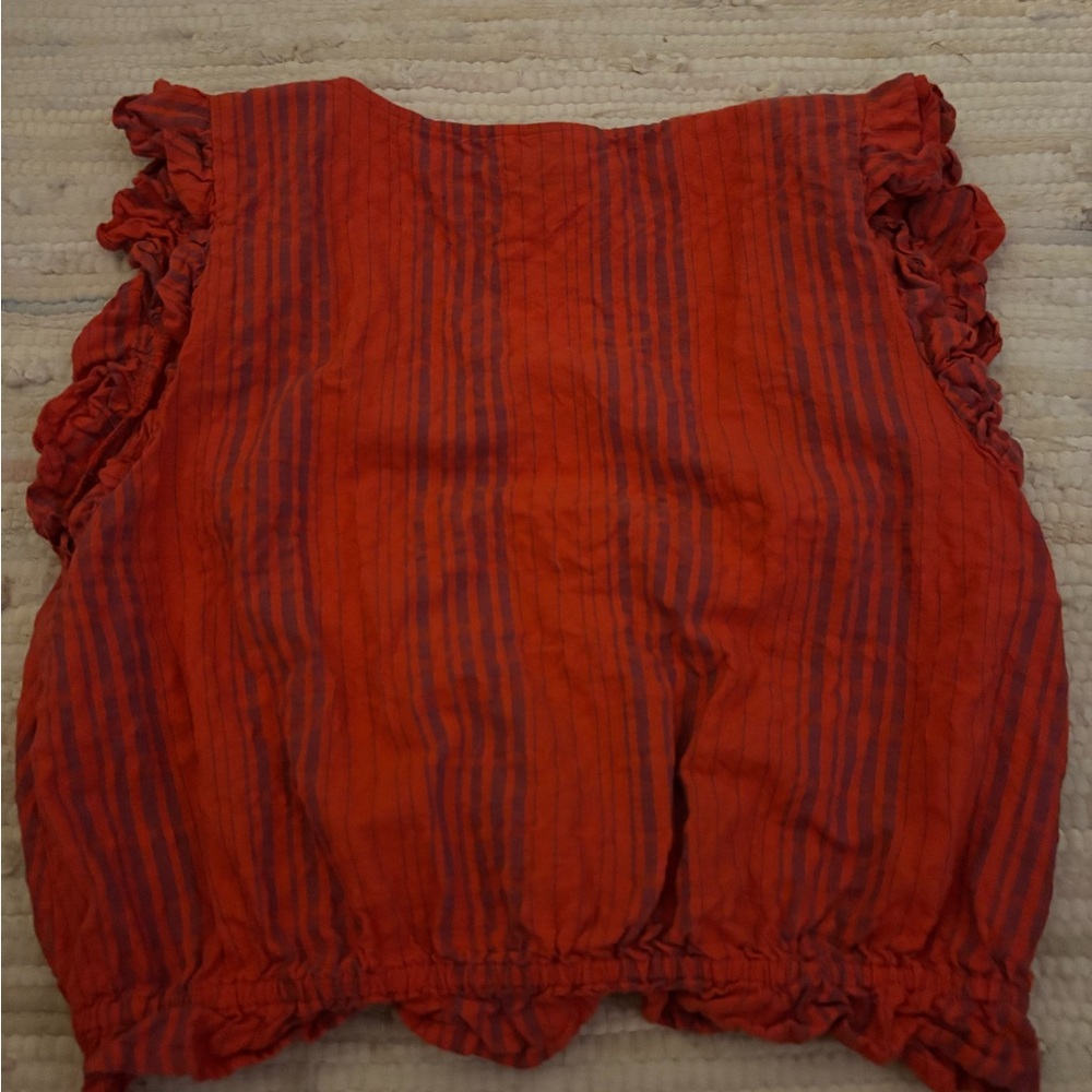 Universal Thread Red Ruffled Top - Picture 2 of 3